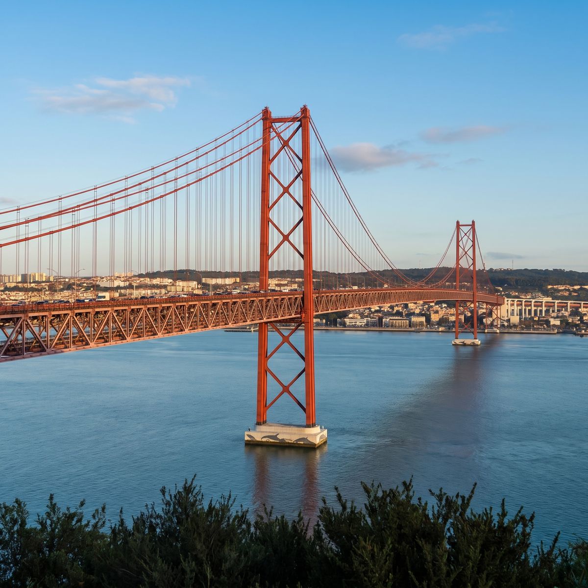 25 de Abril Bridge